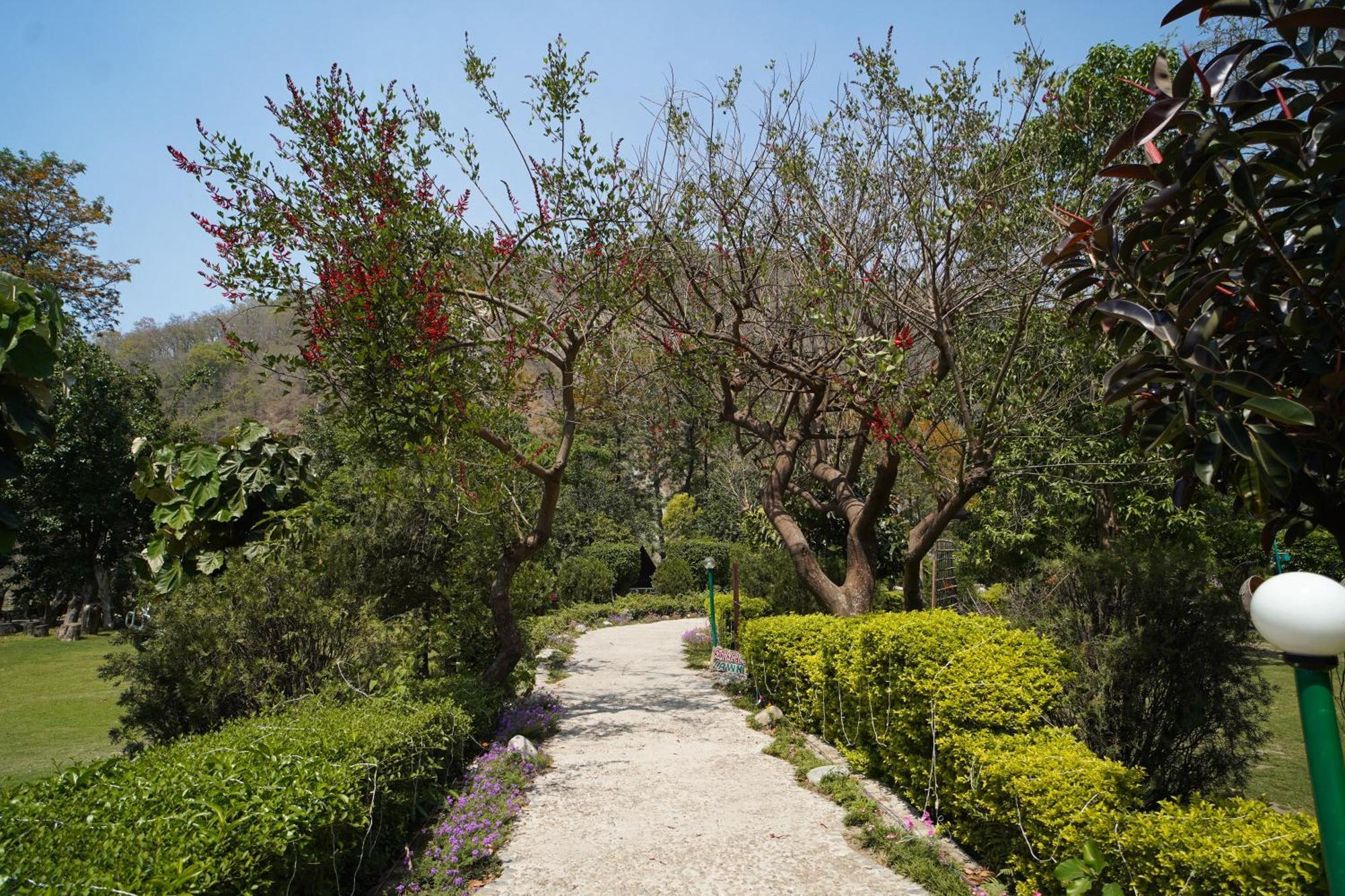 The Solluna Resort Garjia Luaran gambar