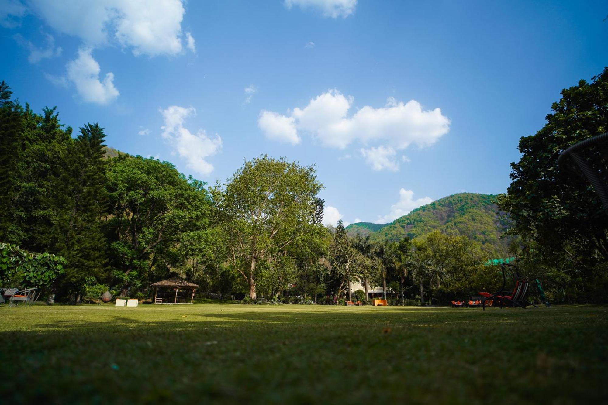 The Solluna Resort Garjia Luaran gambar